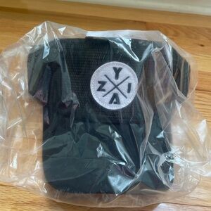 NWT ZYIA Trucker hat